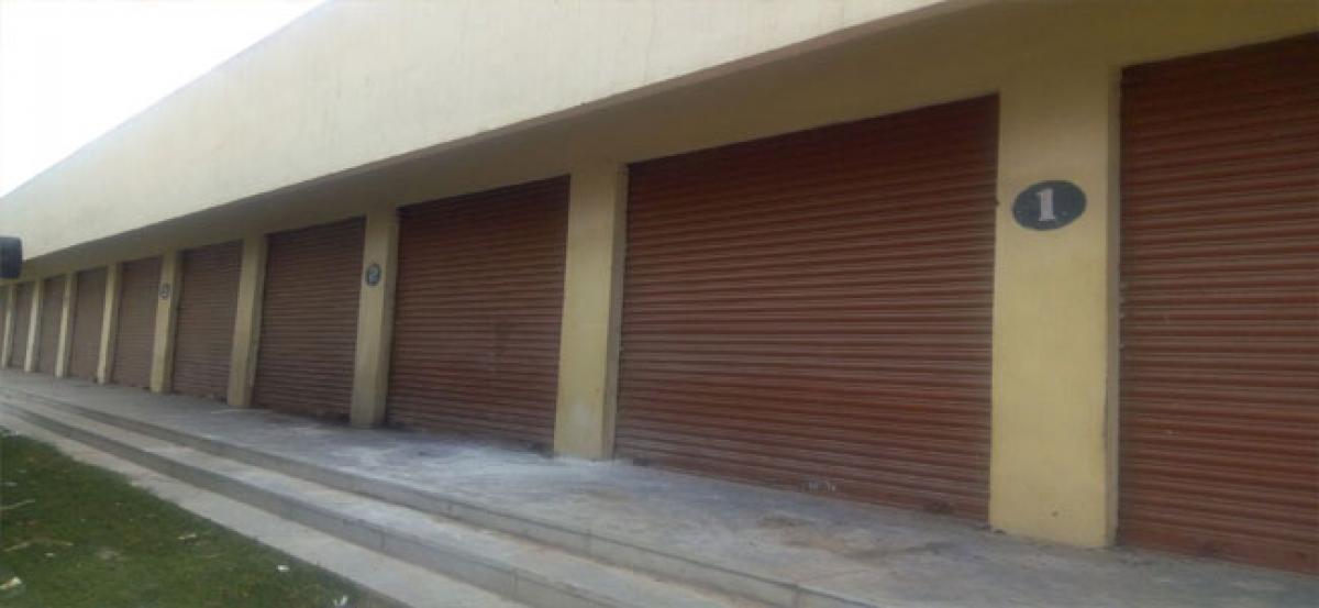 GHMC selling Nacharam market shed at RS 3 lakh for 3 years