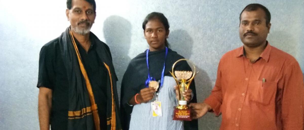 Krishnaveni student for basketball national tourney