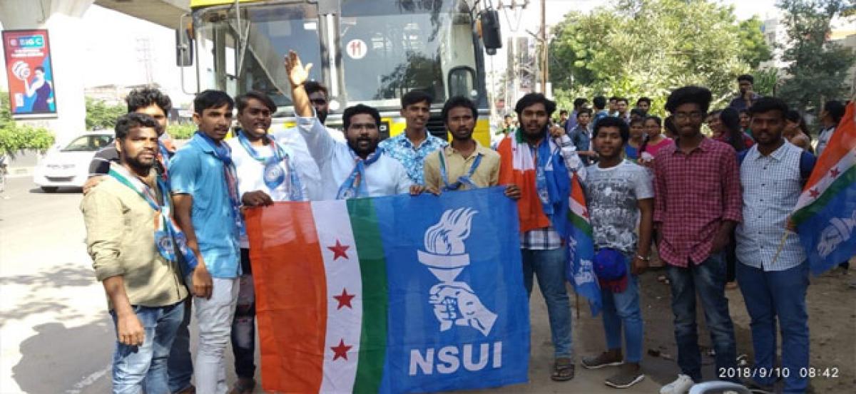 NSUI stages protests in Kukatpally