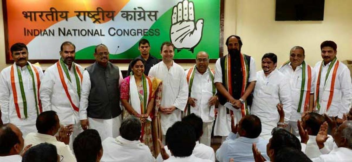 Ex-minister Nagam joins Congress party
