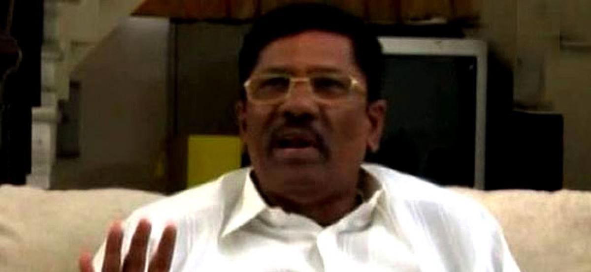 Ex-MLC Nageshwara Rao to join Congress