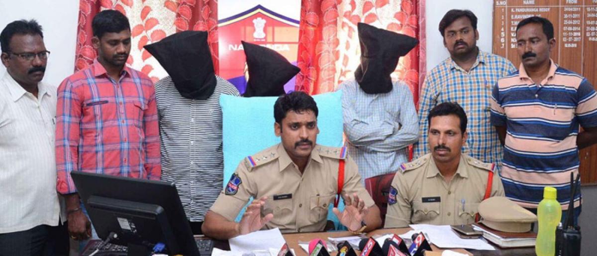 Two inter-state burglars arrested in Nalgonda