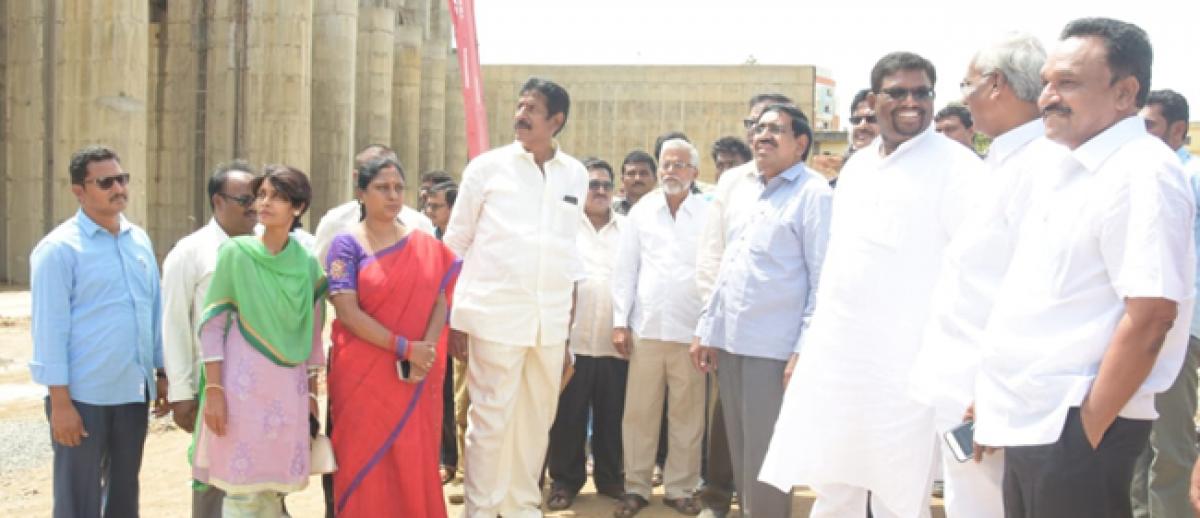 Completion of Penna, Godavari rivers interlinking by 2023: Minister