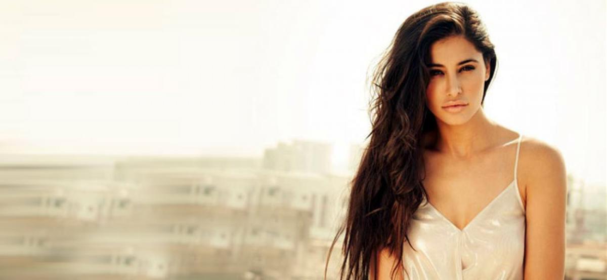 Im not pregnant: Nargis Fakhri