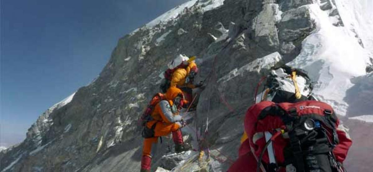 Avalanche hits Nepal peak; 5 South Koreans among 9 killed