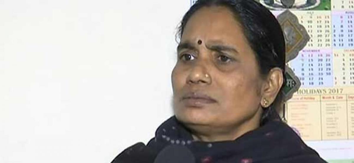 Nirbhayas mother awaits justice 5 years after her death