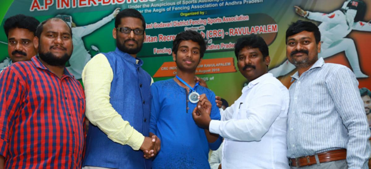 Tirupati lad wins silver medal in fencing contest