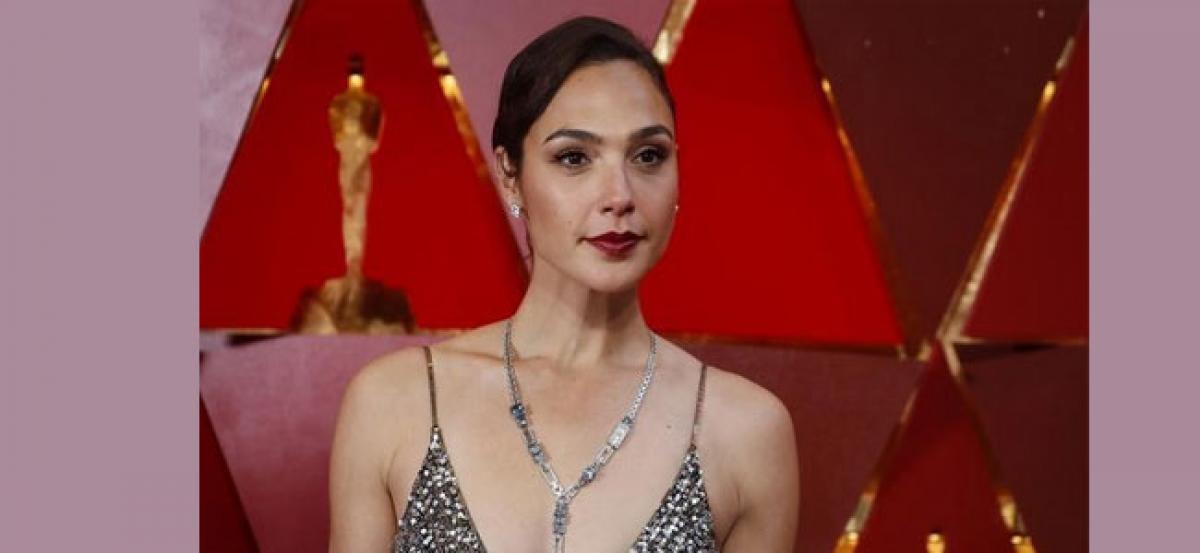 Oscars 2018: Gal Gadot steals the show with Tiffanys neckpiece