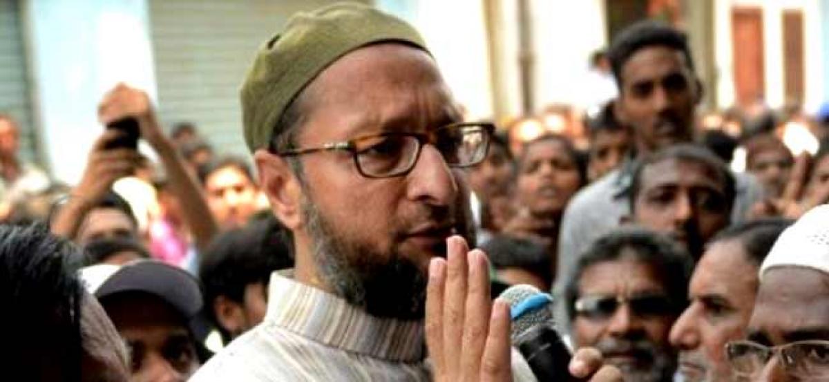 MIM chief distributes equipment among people with disabilities