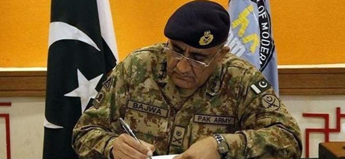 Pak Army Chief concerned over US, Afghanistan undermining nations war against terror