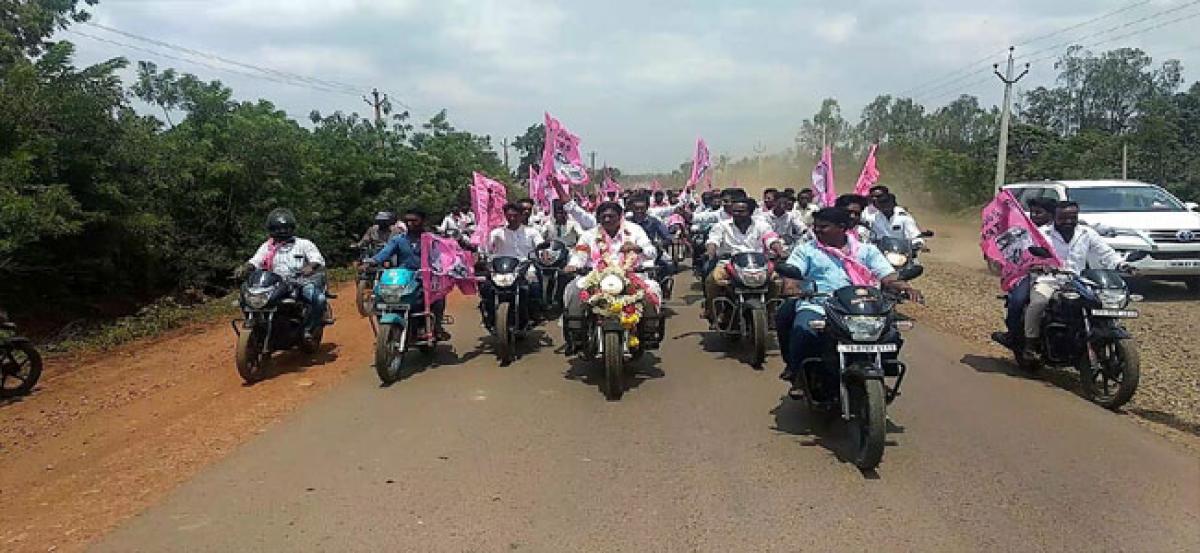 TRS activists cheer as ticket alloted to Mahesh Reddy