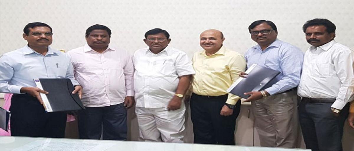 PFC to finance solar LED street lighting system in Narsampet constituency