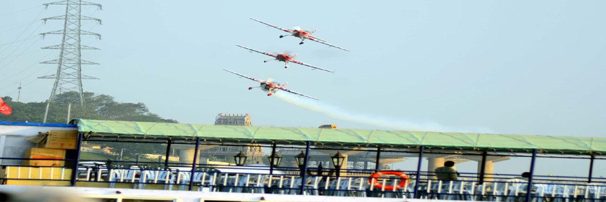 British pilots display their skills at Air Show