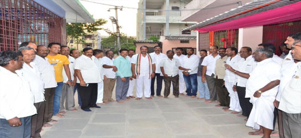 Devireddy Sudheer Reddy assures to resolve civic issues