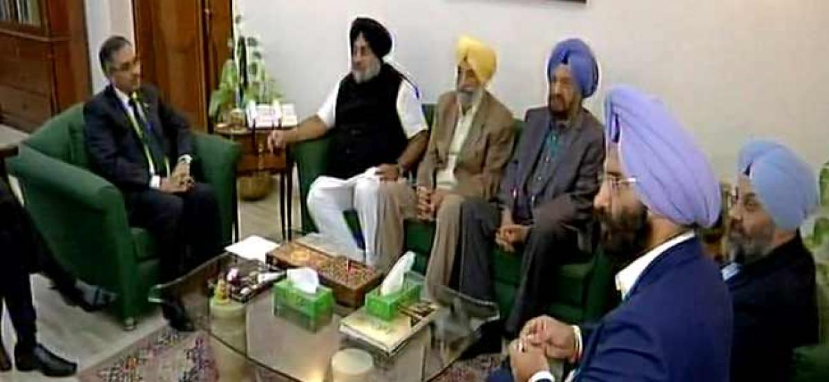 Akali Dal meets Pakistan High Commissioner over Sikhs forced conversion