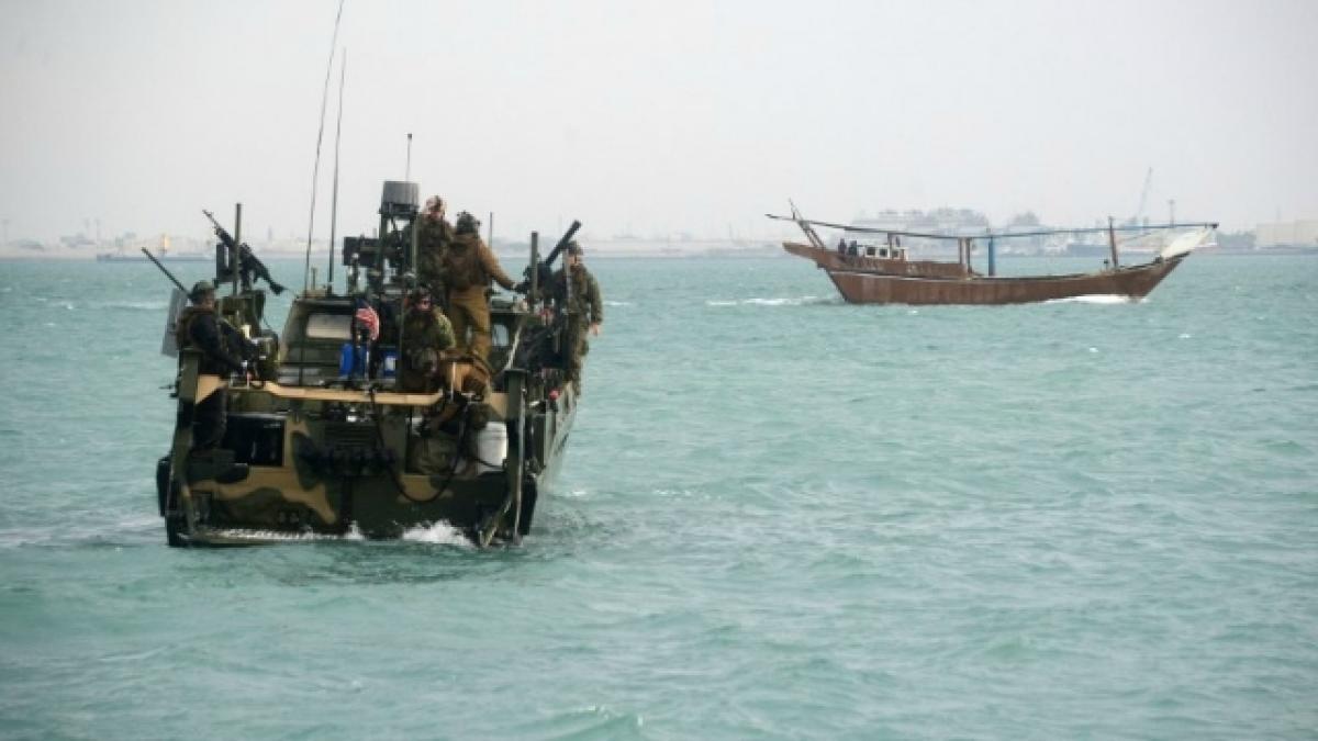 Border Security Force Apprehends 2 Pak Nationals, 3 Boats Off Gujarat Coast