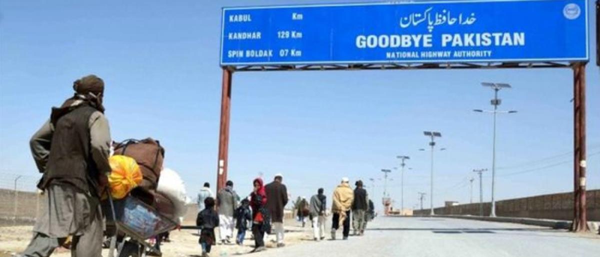 Pakistan reopens Afghan border crossing