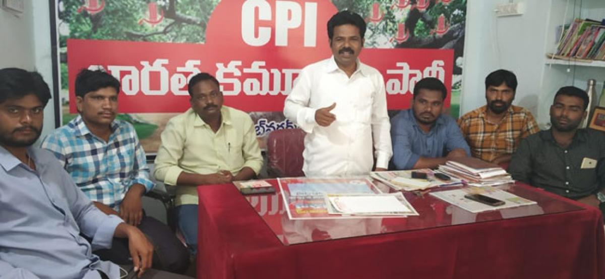 TS Govt swindling crores from unemployed youth: CPI