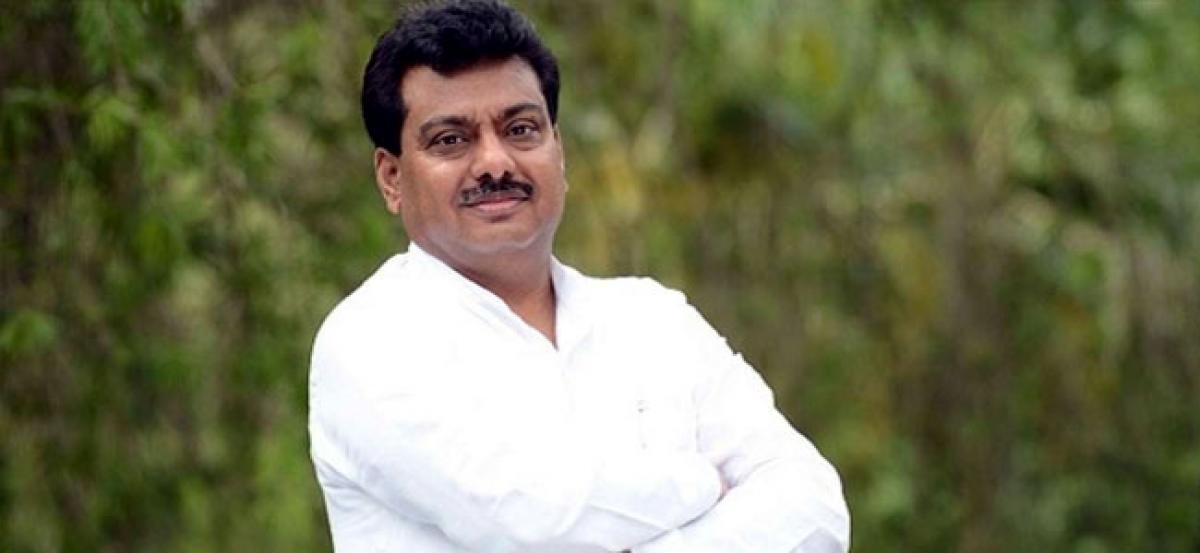 Karnataka minister MB Patil claims his phone being tapped, fears IT raids