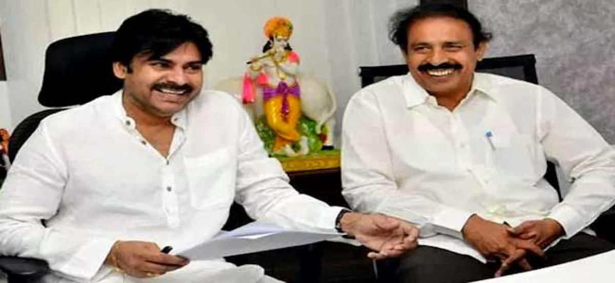 Pawan Gives Big Hand To Left Parties?