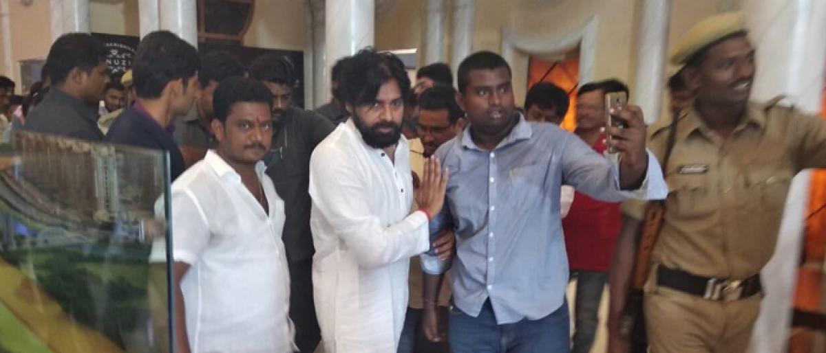 Pawan Kalyan visits Dasavatara Venkateswara Swamy Temple in Guntur