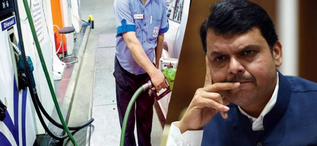 Petrol down by Rs 4.37/litre, Maharashtra to cut diesel rates: CM