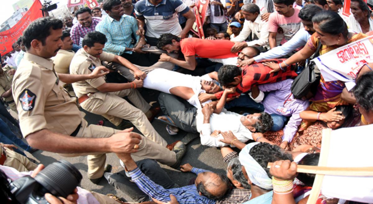 Activists lay siege to Collectorate