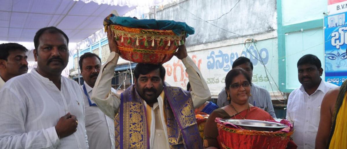 Celestial wedding celebrated on a grand scale in Suryapet