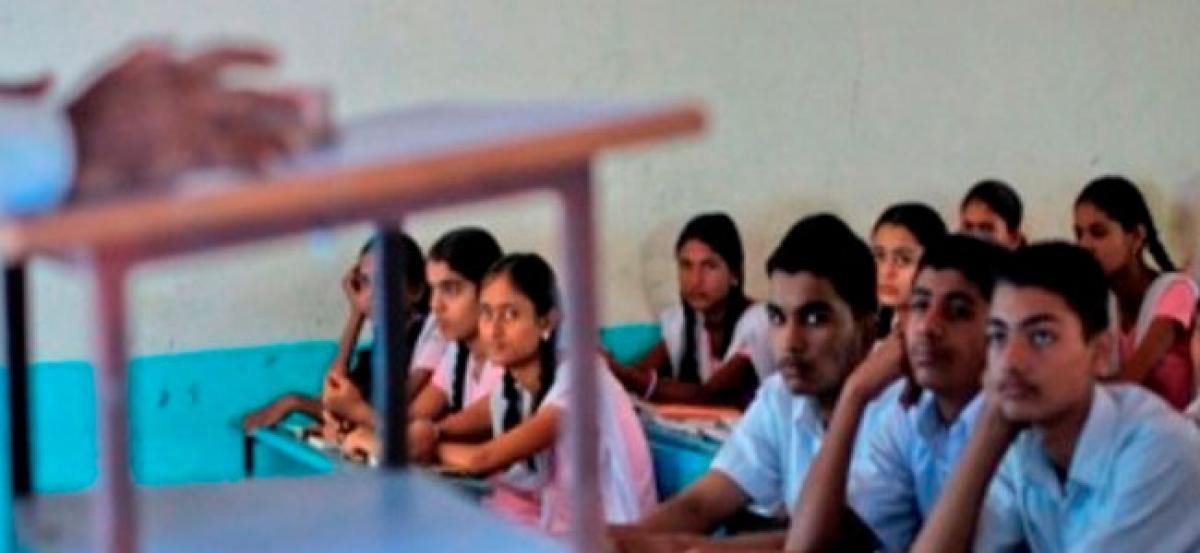 Private school in MP expels students mid-session for non-payment of fees