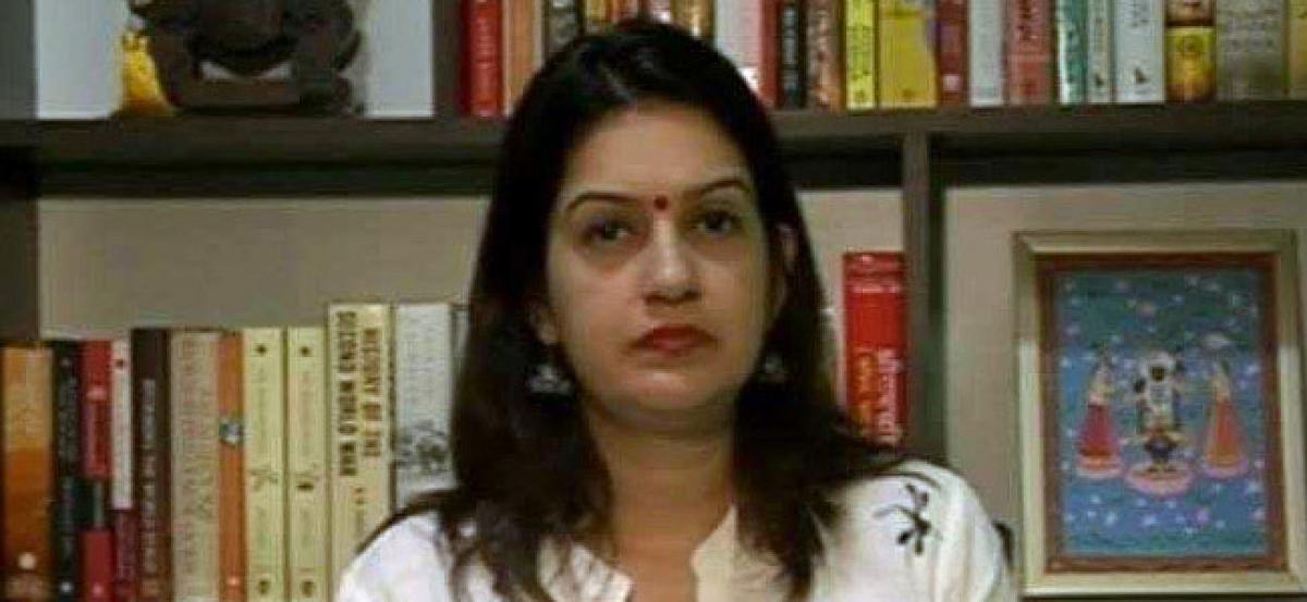 Priyanka Chaturvedi gets rape threat directed to her daughter on Twitter
