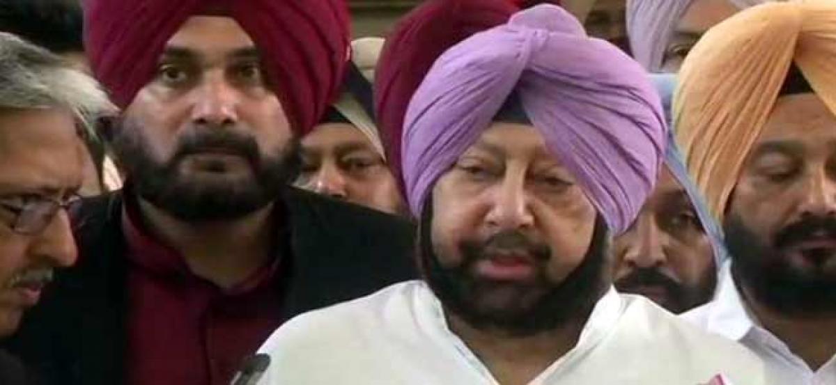 Punjab CM visits injured, orders magisterial probe in Amritsar train tragedy