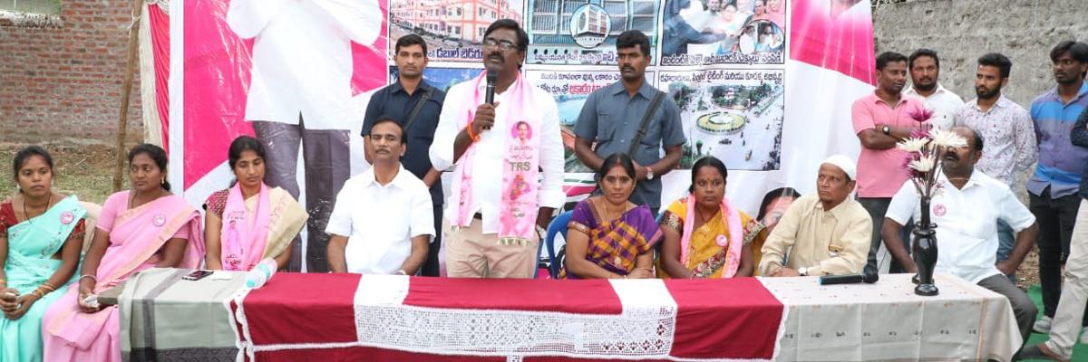 Khammam the lone seat retained by TRS