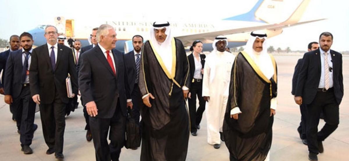 US foreign secretary Rex Tillerson arrives in Gulf, aims to resolve Qatar crisis