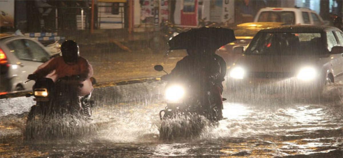 Netizens laud Hyderabad police after heavy rains lashed the city