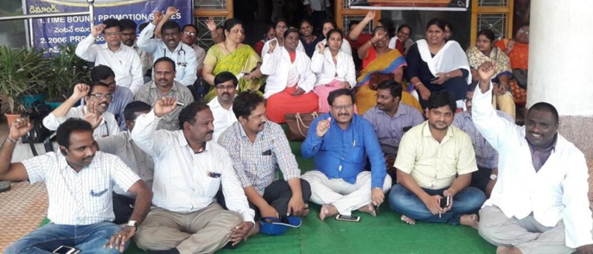 RIMS doctors continue protest, boycott OP in Ongole