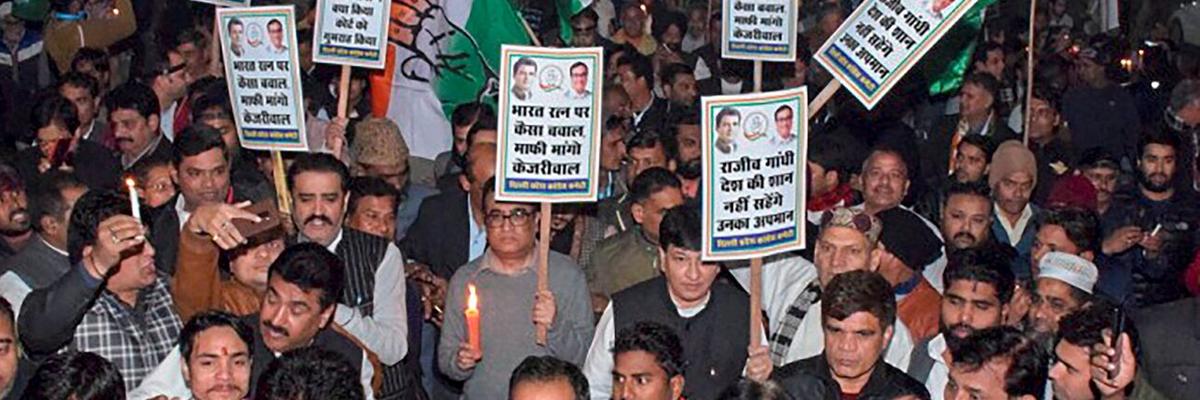 Cong protests AAP’s resolution on Rajiv