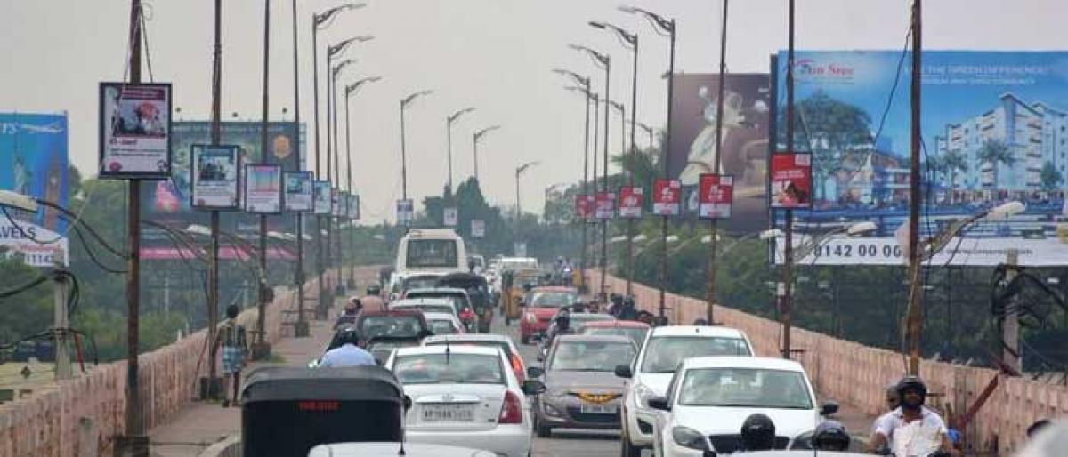 Traffic chaos at RK Puram flyover
