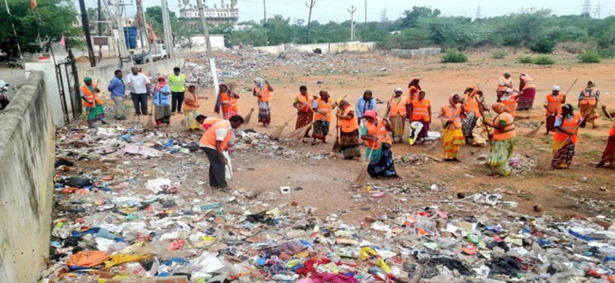Swachh Sena goes on cleaning spree