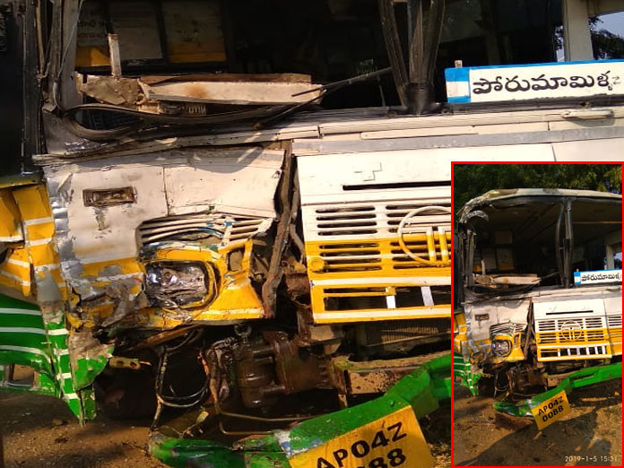 25 passengers injured when two RTC buses collided