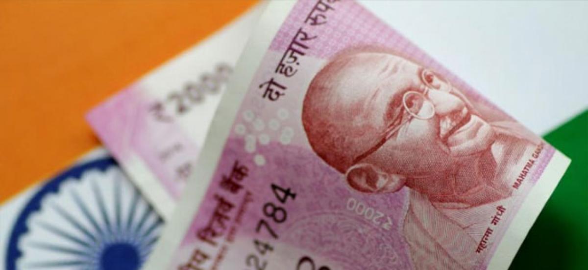 Rupee falls 7 paise against US dollar in opening trade