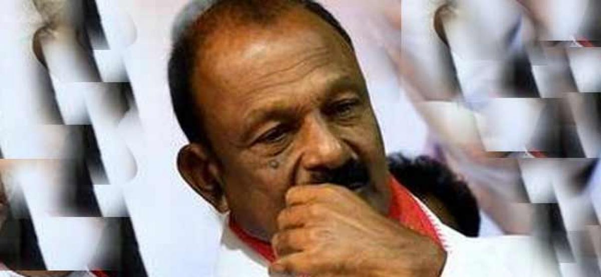 Congress leader attempts suicide during meeting in Vijayawada