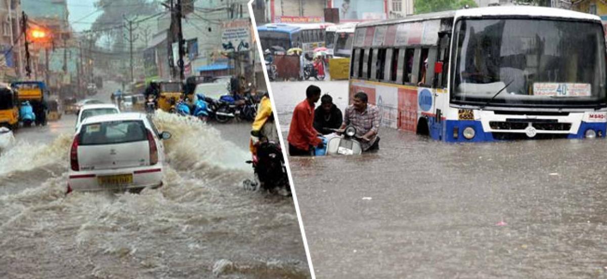 Rains play havoc in Hyderabad