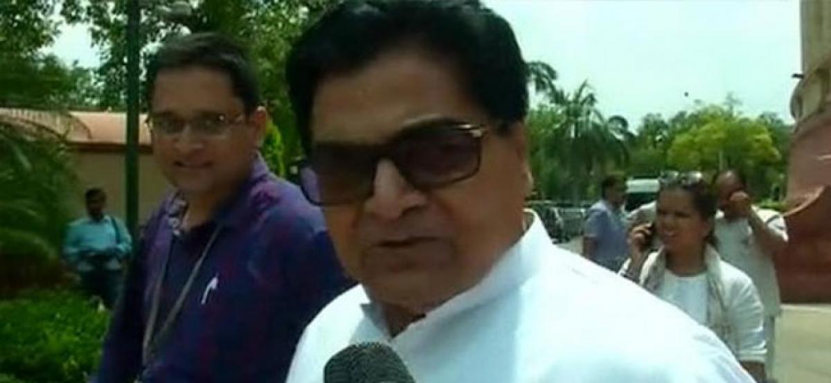 Trust vote: Asked which side he was on, SPs Ram Gopal Yadav hurls expletives