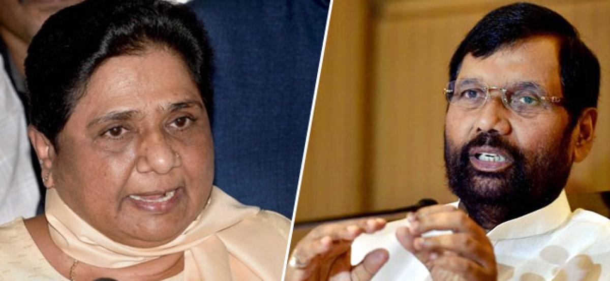 Mayawatis RS resignation a political gimmick: Ram Vilas Paswan