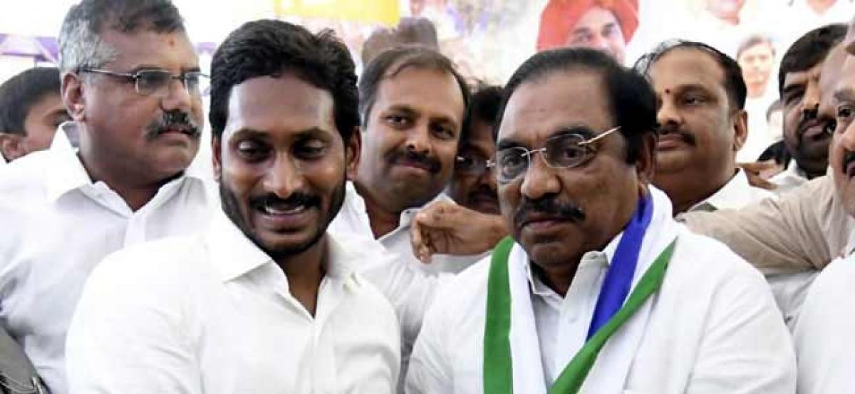 Congress Senior Leader Joins YSR Congress