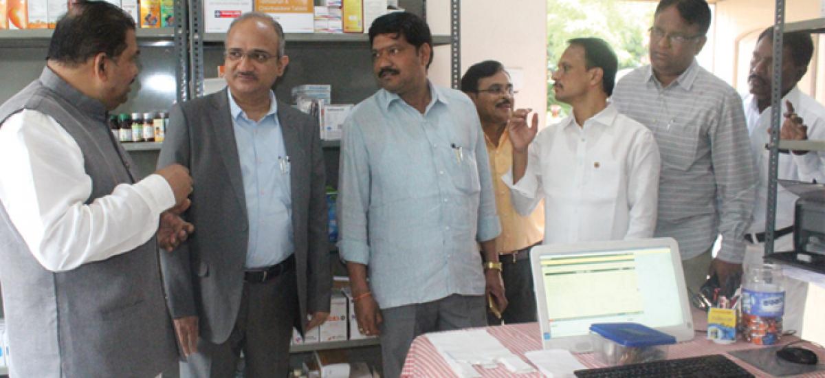 IIT Delhi Director’s tips to Red Cross Society in Hanamkonda