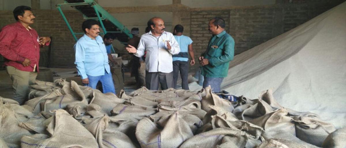 Vigilance sleuths conduct raid on rice mill