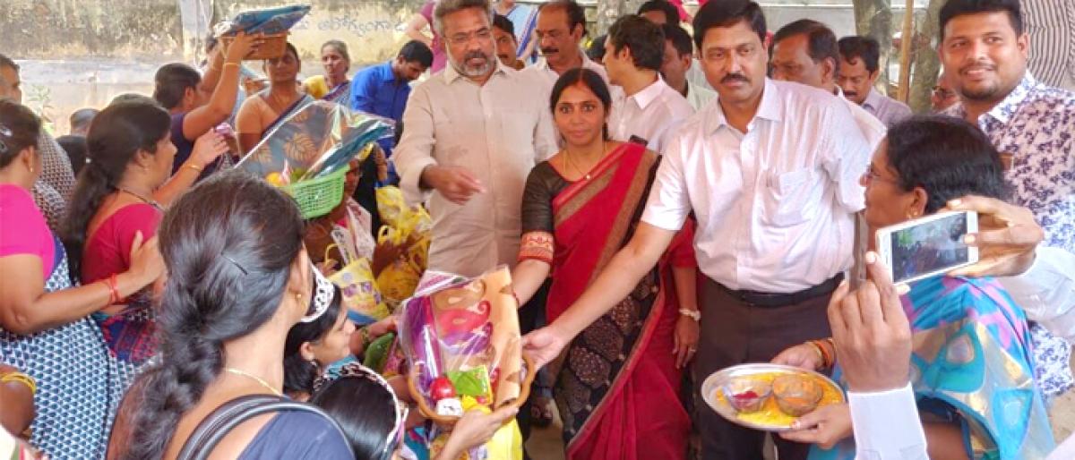 Ritual for pregnant women organised at Yetimoga area in kakinada