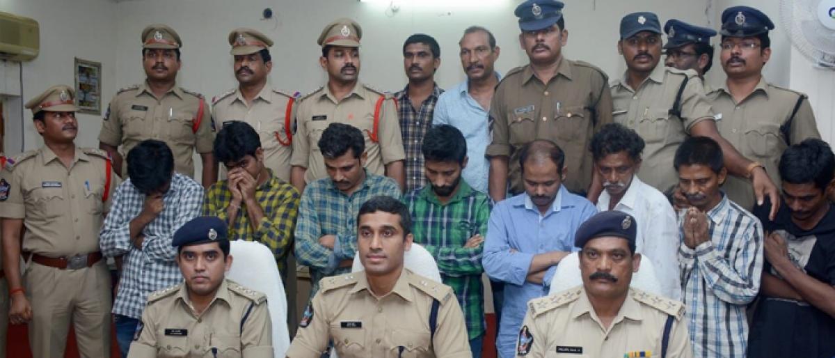 8 of Robbers Gang held, `49 lakh worth Property Recovered