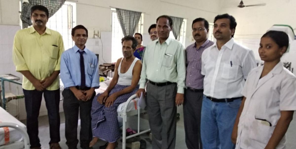 Ruia doctors perform total hip replacement surgery